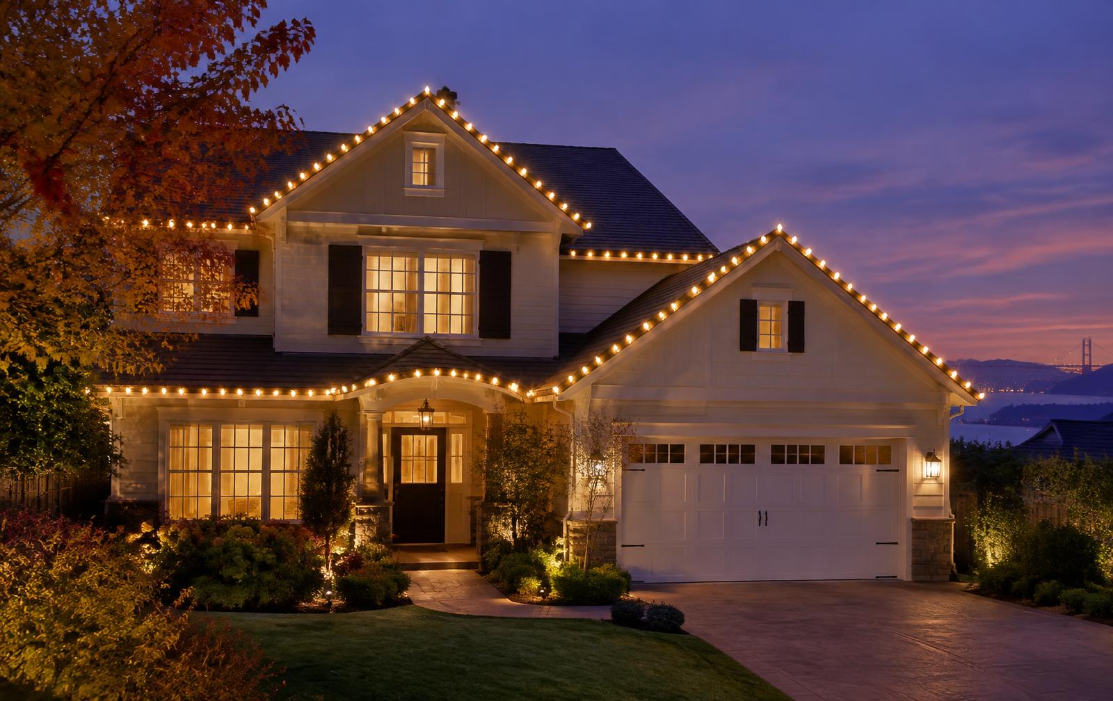 When Should You Book Christmas Light Installation in the Bay Area? — Phoraa Lighting blog, Bay Area lighting tips